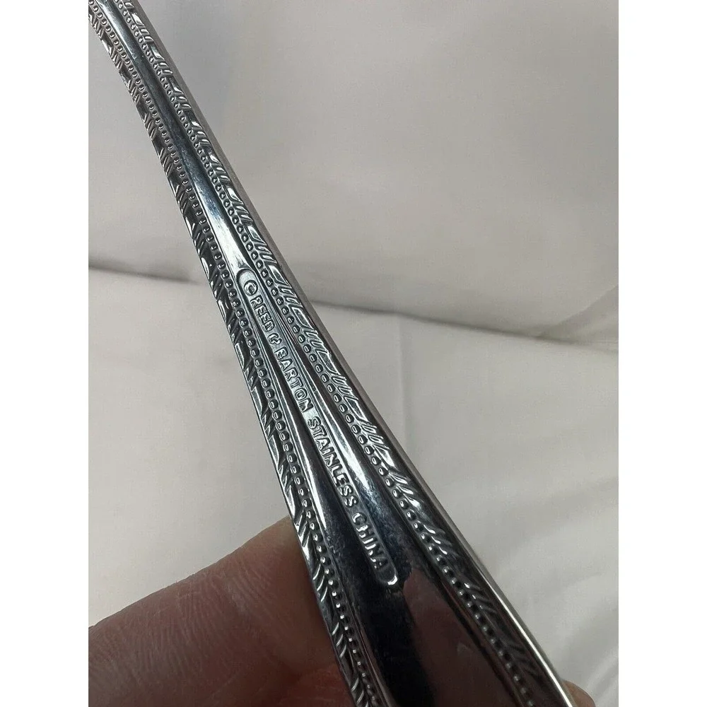 4 Reed & Barton ROYAL BRITANNIA Stainless Glossy Soup Spoon Vintage Flatware‎